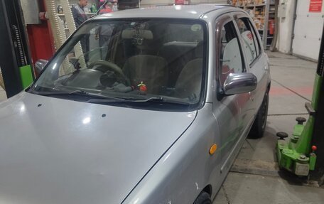 Nissan March II, 2001 год, 250 000 рублей, 5 фотография