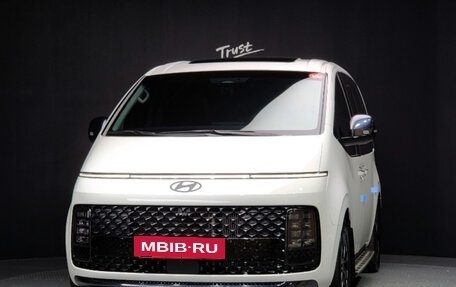 Hyundai Staria, 2024 год, 4 850 000 рублей, 2 фотография