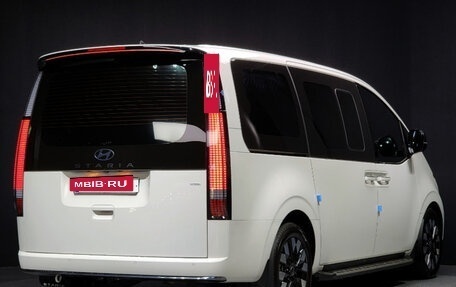 Hyundai Staria, 2024 год, 4 850 000 рублей, 5 фотография