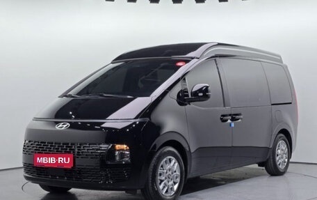 Hyundai Staria, 2025 год, 6 000 000 рублей, 1 фотография