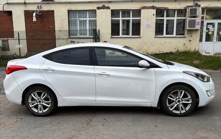 Hyundai Elantra V, 2012 год, 630 000 рублей, 4 фотография