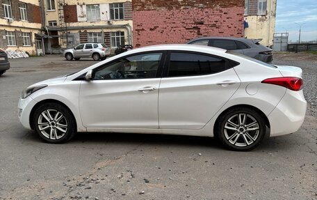 Hyundai Elantra V, 2012 год, 630 000 рублей, 3 фотография