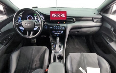 Hyundai Veloster II, 2021 год, 1 500 000 рублей, 6 фотография