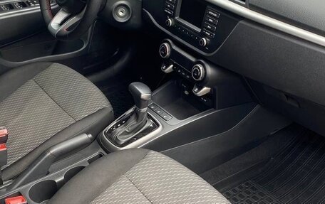 KIA Rio IV, 2018 год, 1 400 000 рублей, 9 фотография