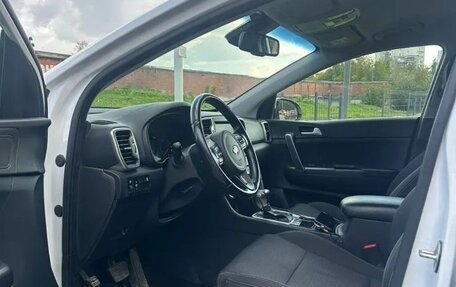 KIA Sportage IV рестайлинг, 2017 год, 1 800 000 рублей, 8 фотография