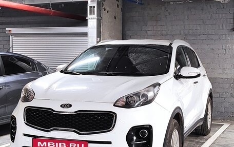 KIA Sportage IV рестайлинг, 2017 год, 1 800 000 рублей, 4 фотография