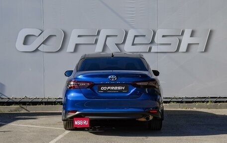 Toyota Camry, 2021 год, 3 290 000 рублей, 4 фотография