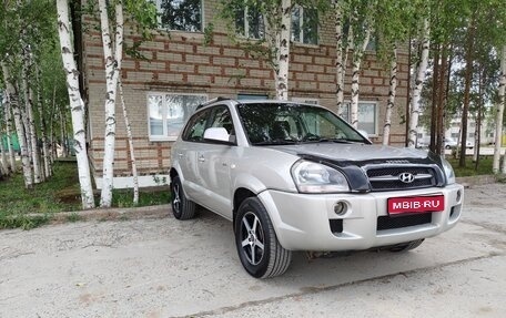 Hyundai Tucson III, 2008 год, 600 000 рублей, 1 фотография