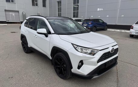 Toyota RAV4, 2021 год, 3 218 000 рублей, 4 фотография