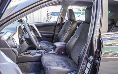 Toyota RAV4, 2015 год, 1 780 000 рублей, 10 фотография