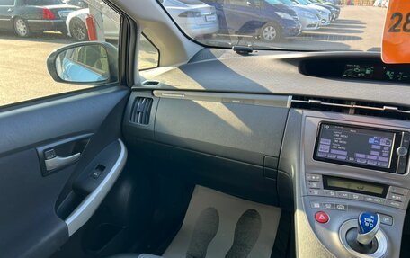 Toyota Prius, 2012 год, 1 429 000 рублей, 14 фотография