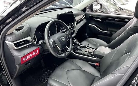 Toyota Highlander, 2022 год, 3 330 000 рублей, 3 фотография