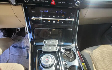 KIA Carnival, 2021 год, 2 530 000 рублей, 9 фотография