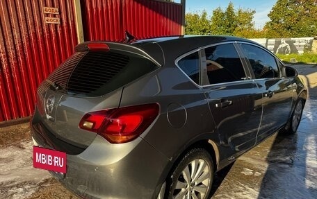 Opel Astra J, 2010 год, 660 000 рублей, 6 фотография