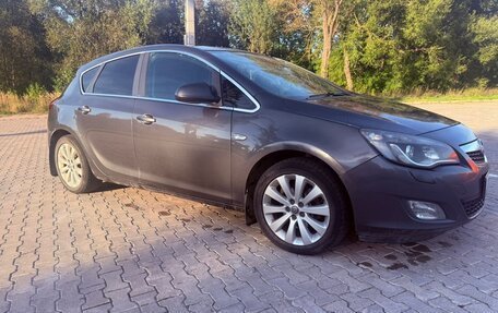 Opel Astra J, 2010 год, 660 000 рублей, 12 фотография