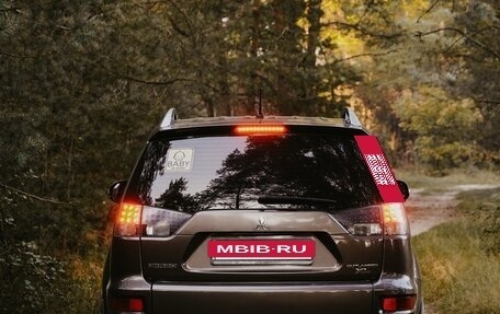 Mitsubishi Outlander III рестайлинг 3, 2009 год, 1 000 050 рублей, 2 фотография