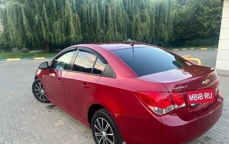 Chevrolet Cruze II, 2010 год, 530 000 рублей, 6 фотография