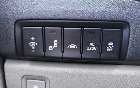 KIA Carnival, 2020 год, 3 250 000 рублей, 8 фотография