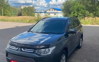 Mitsubishi Outlander III рестайлинг 3, 2013 год, 1 800 000 рублей, 1 фотография