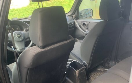 Chevrolet Niva I рестайлинг, 2017 год, 830 000 рублей, 7 фотография