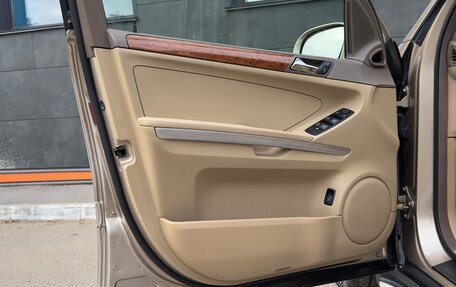 Mercedes-Benz M-Класс, 2005 год, 1 067 000 рублей, 37 фотография