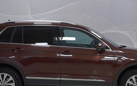 Volkswagen Tiguan II, 2021 год, 1 365 000 рублей, 3 фотография