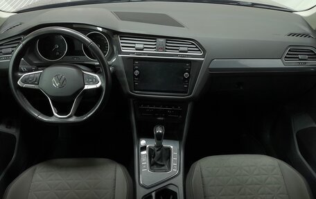 Volkswagen Tiguan II, 2021 год, 1 365 000 рублей, 9 фотография