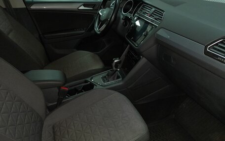 Volkswagen Tiguan II, 2021 год, 1 365 000 рублей, 10 фотография
