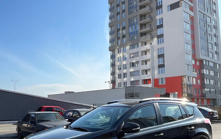 Toyota RAV4, 2017 год, 2 420 000 рублей, 2 фотография