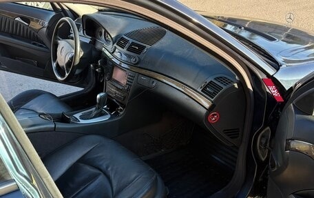 Mercedes-Benz E-Класс, 2003 год, 950 000 рублей, 14 фотография
