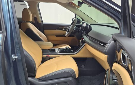 KIA Carnival, 2023 год, 6 570 000 рублей, 14 фотография