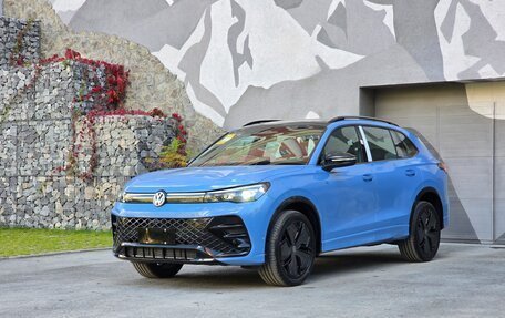 Volkswagen Tiguan, 2024 год, 4 300 000 рублей, 1 фотография
