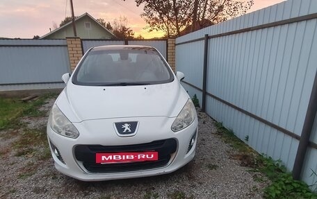 Peugeot 308 II, 2012 год, 570 000 рублей, 2 фотография