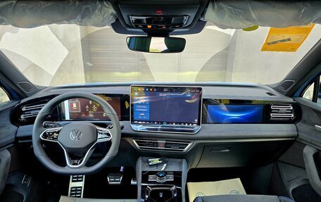 Volkswagen Tiguan, 2024 год, 4 300 000 рублей, 12 фотография