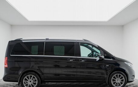 Mercedes-Benz V-Класс, 2015 год, 4 000 000 рублей, 6 фотография