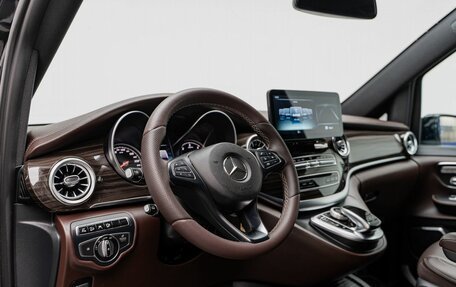 Mercedes-Benz V-Класс, 2015 год, 4 000 000 рублей, 9 фотография