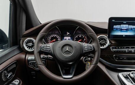 Mercedes-Benz V-Класс, 2015 год, 4 000 000 рублей, 19 фотография