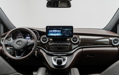 Mercedes-Benz V-Класс, 2015 год, 4 000 000 рублей, 18 фотография