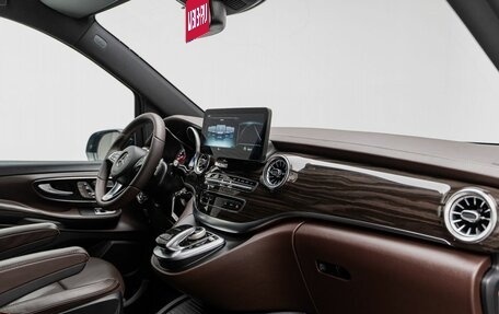 Mercedes-Benz V-Класс, 2015 год, 4 000 000 рублей, 17 фотография