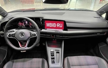 Volkswagen Golf GTI, 2021 год, 2 998 050 рублей, 8 фотография