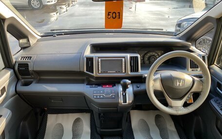 Honda Stepwgn IV, 2012 год, 1 599 000 рублей, 16 фотография