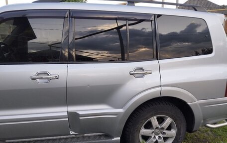Mitsubishi Pajero III рестайлинг, 2006 год, 1 100 000 рублей, 5 фотография