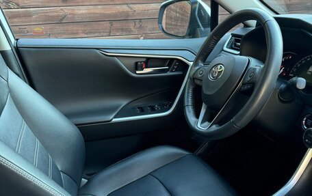 Toyota RAV4, 2021 год, 3 500 000 рублей, 7 фотография