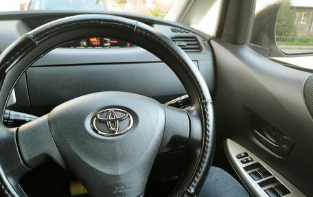 Toyota Ractis I, 2009 год, 730 000 рублей, 32 фотография
