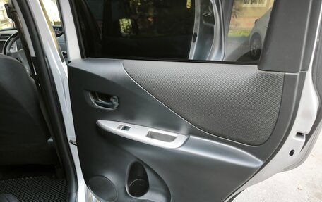 Toyota Ractis I, 2009 год, 730 000 рублей, 20 фотография