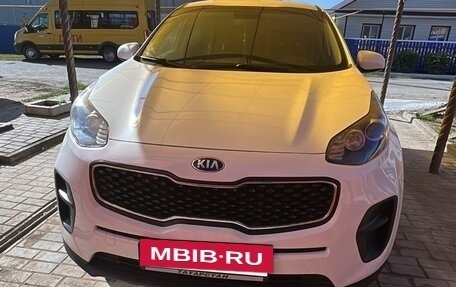 KIA Sportage IV рестайлинг, 2018 год, 1 800 000 рублей, 4 фотография