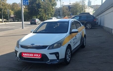 KIA Rio IV, 2019 год, 700 000 рублей, 4 фотография