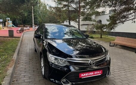 Toyota Camry, 2015 год, 2 350 000 рублей, 2 фотография