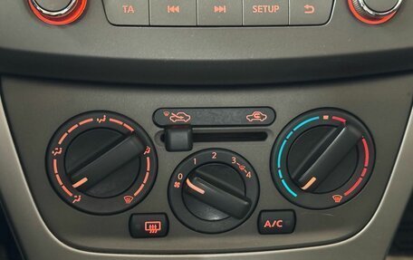 Nissan Tiida, 2015 год, 955 000 рублей, 20 фотография