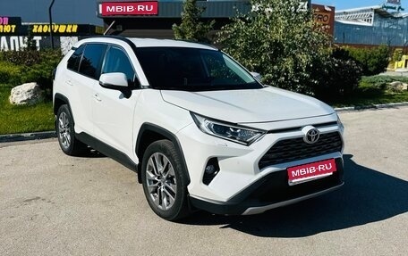 Toyota RAV4, 2022 год, 3 200 000 рублей, 1 фотография